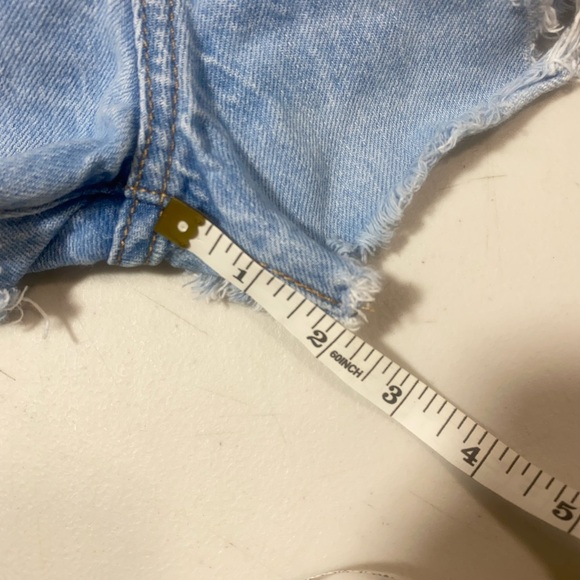 Levi's Blue Vintage-Inspired Jean Shorts Distressed - Picture 4 of 7